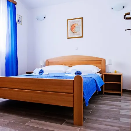 Mila Apartment *